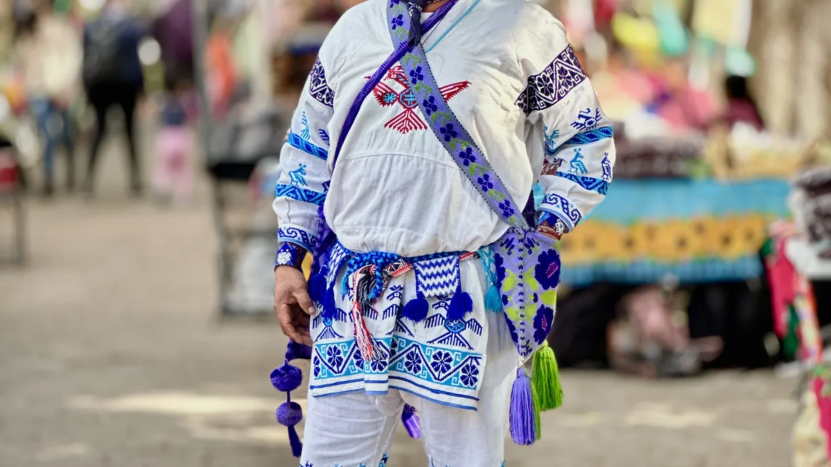 Participante huichol de Nayarit en actividad vinculada a Sembrando Vida